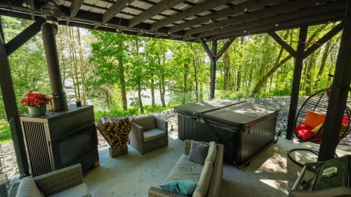 Terrasse - 179 Route 143, Saint-François-Du-Lac, QC - Outdoor With Exterior
