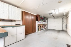Garage - 