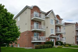 001-2860 Rue Montcalm  Vaudreuil-Dorion, QC J7V 7W8
