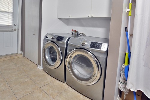Laundry - 001-2860 Rue Montcalm, Vaudreuil-Dorion, QC - Indoor Photo Showing Laundry Room