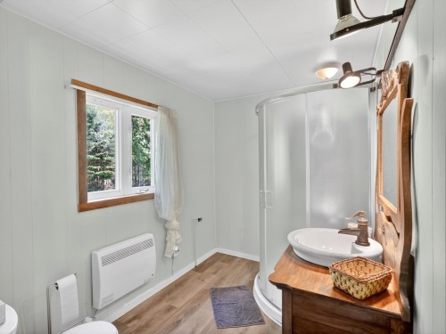 Salle de bains - 120 Ch. Bernard, Bury, QC - Indoor Photo Showing Bathroom