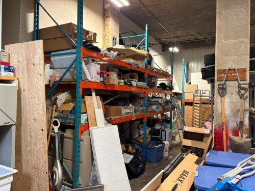 Entrepôt - 350 Av. Larivière, Rouyn-Noranda, QC - Indoor