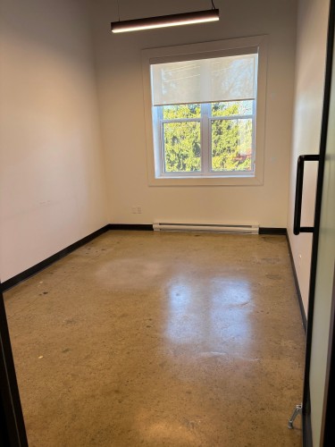 Bureau - 350 Av. Larivière, Rouyn-Noranda, QC - Indoor Photo Showing Other Room