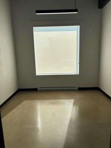 Bureau - 350 Av. Larivière, Rouyn-Noranda, QC - Indoor Photo Showing Other Room