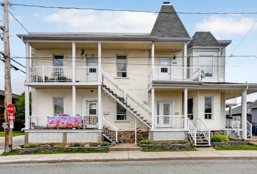 Façade - 692  - 698 7E Rue, Shawinigan, QC - Outdoor With Facade