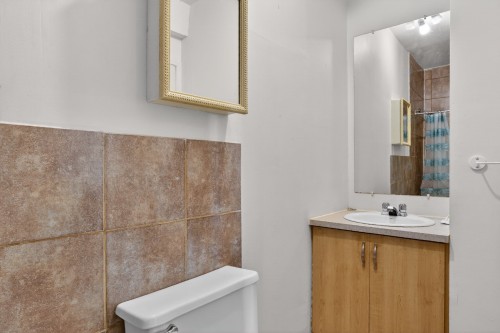 Salle de bains - 692  - 698 7E Rue, Shawinigan, QC - Indoor Photo Showing Bathroom