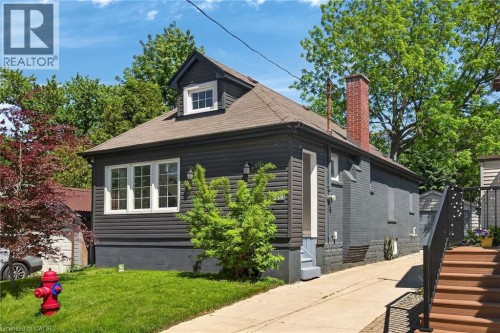 219 HESS Street S  Hamilton, ON L8P 3P3
