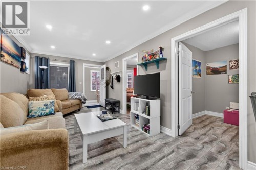 219 Hess Street S, Hamilton, ON - Indoor