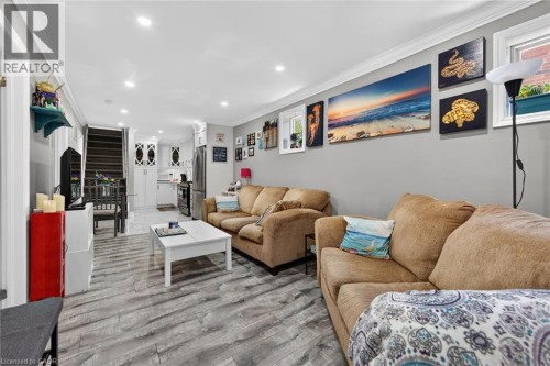 219 Hess Street S, Hamilton, ON - Indoor Photo Showing Other Room