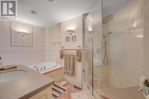 6366 Miller'S Grove, Mississauga (Meadowvale), ON - Indoor Photo Showing Bathroom