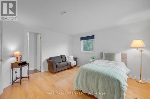 6366 Miller'S Grove, Mississauga (Meadowvale), ON - Indoor Photo Showing Bedroom