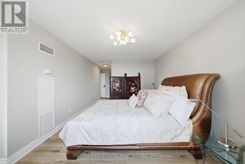 606 - 442 Maple Ave. Avenue, Burlington, ON - Indoor Photo Showing Bedroom