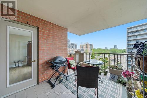 606 - 442 Maple Ave. Avenue, Burlington, ON - Outdoor With Exterior