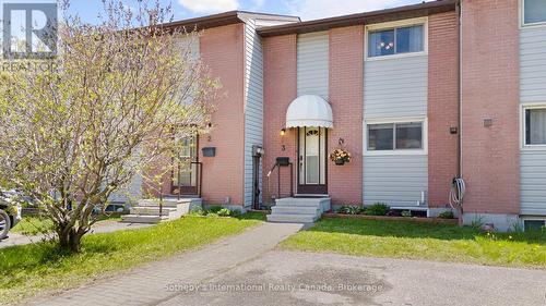 B3 - 450 LAKESHORE DRIVE  North Bay (Ferris), ON P1A 2E1