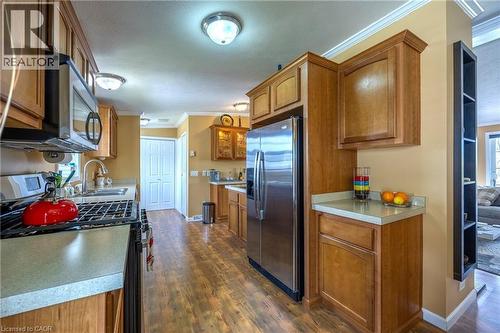 2 Hickory Hollow, Nanticoke, ON - Indoor Photo Showing Kitchen With Double Sink
