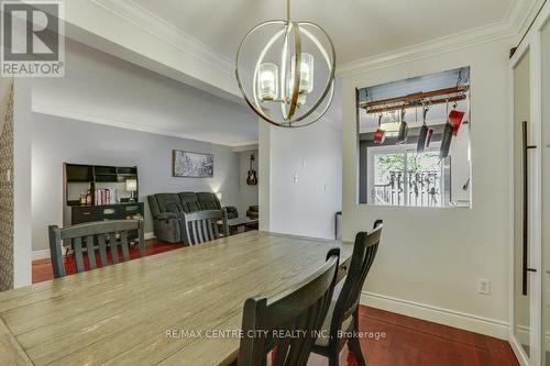 118 - 700 Osgoode Drive, London South (South Y), ON - Indoor Photo Showing Dining Room