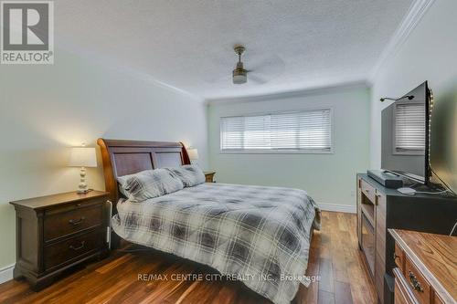 118 - 700 Osgoode Drive, London South (South Y), ON - Indoor Photo Showing Bedroom
