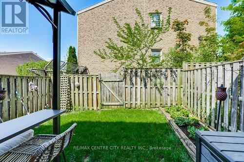 118 - 700 Osgoode Drive, London South (South Y), ON - Outdoor