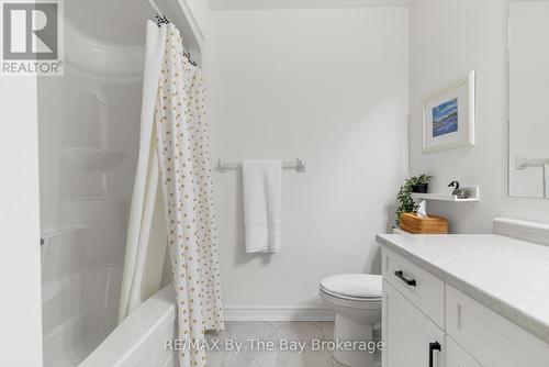 59 Archer Avenue, Collingwood, ON - Indoor Photo Showing Bathroom