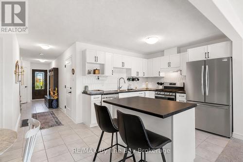 59 Archer Avenue, Collingwood, ON - Indoor Photo Showing Kitchen With Stainless Steel Kitchen With Upgraded Kitchen