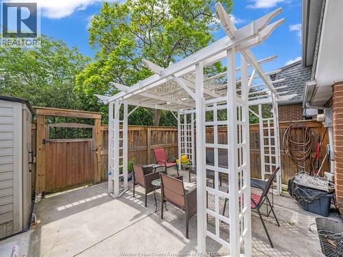 6701 Rose-Ville Garden Drive, Windsor, ON - Outdoor With Deck Patio Veranda