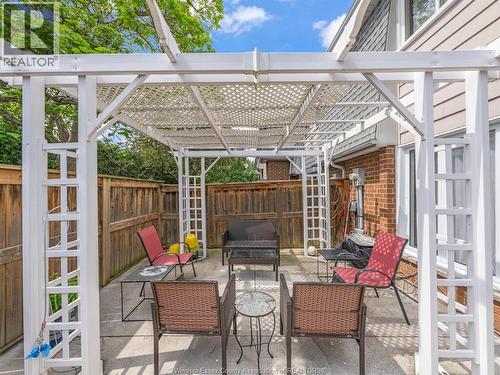 6701 Rose-Ville Garden Drive, Windsor, ON - Outdoor With Deck Patio Veranda