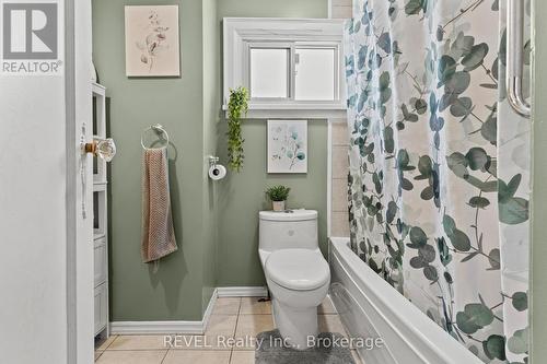 217 Niagara Street N, St. Catharines (Facer), ON - Indoor Photo Showing Bathroom