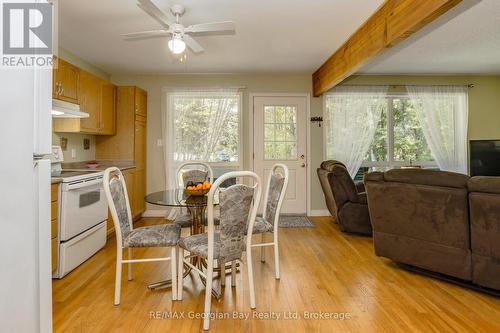 Eat In Kitchen - 2 Ridout Court, Tiny, ON - Indoor