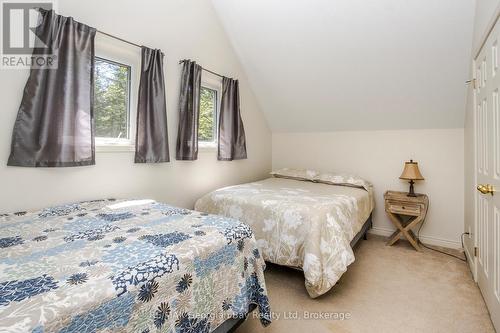 3rd Bedroom - 2nd Level - 2 Ridout Court, Tiny, ON - Indoor Photo Showing Bedroom