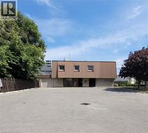 325 FAIRVIEW Drive Brantford, ON N3R 2X3