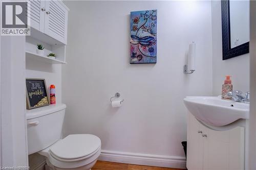 325 Fairview Drive, Brantford, ON - Indoor Photo Showing Bathroom