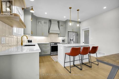 Lot 13 Hardy Drive, Strathroy-Caradoc (Se), ON - Indoor Photo Showing Kitchen With Stainless Steel Kitchen With Upgraded Kitchen