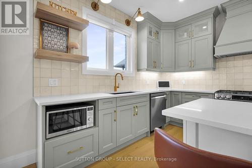 Lot 13 Hardy Drive, Strathroy-Caradoc (Se), ON - Indoor Photo Showing Kitchen With Upgraded Kitchen