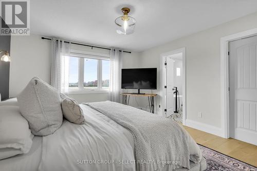 Lot 13 Hardy Drive, Strathroy-Caradoc (Se), ON - Indoor Photo Showing Bedroom