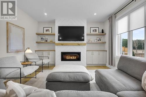 Lot 13 Hardy Drive, Strathroy-Caradoc (Se), ON - Indoor Photo Showing Living Room With Fireplace