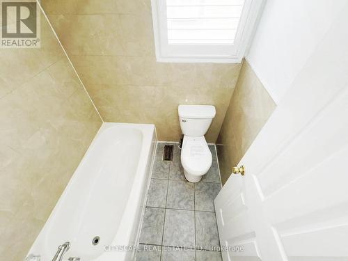 Semi-Ensuite to Bedrooms #2 & #3 - 68 Vintage Gate, Brampton, ON - Indoor Photo Showing Bathroom