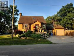 1 GALBRAITH Drive  Hamilton, ON L8G 1Z6