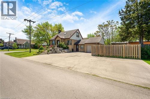 Single-family residence featuring a prominent front entrance with stone landscaping - 1 Galbraith Drive, Hamilton, ON - Outdoor