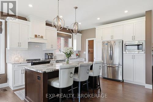 4 Sandstone Court, Frontenac (Frontenac South), ON 