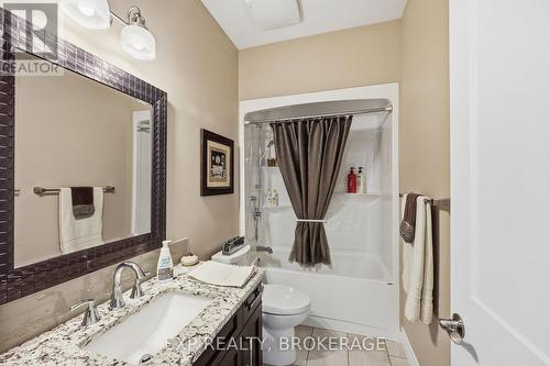 4 Sandstone Court, Frontenac (Frontenac South), ON 