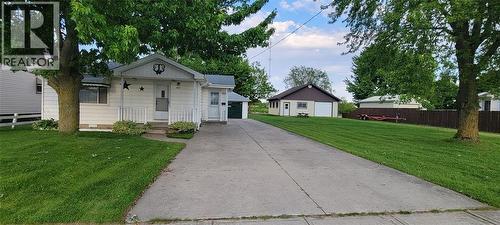 933 Old Glass Road, Wallaceburg, ON 