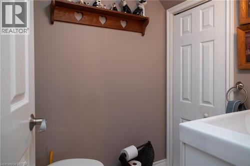 206 King Street, Burford, ON - Indoor Photo Showing Bathroom