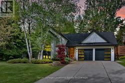 8 HICKORY STREET Collingwood, ON L9Y 3E4