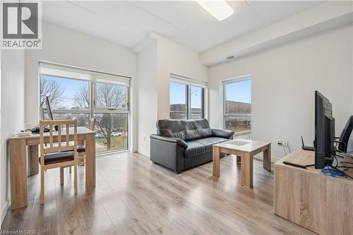 251 Hemlock Street Unit# 201, Waterloo, ON - Indoor Photo Showing Living Room