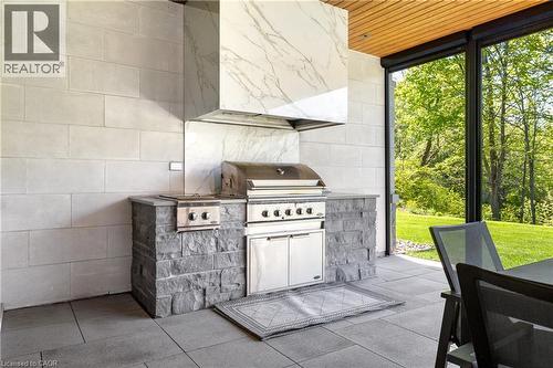 164 Hume Road, Puslinch, ON - Outdoor With Exterior