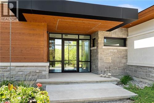 164 Hume Road, Puslinch, ON -  With Exterior