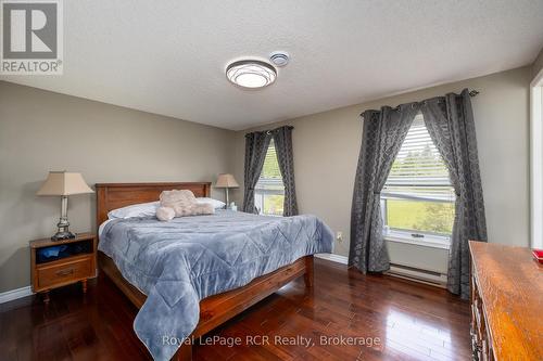 2 Highland Drive, Grey Highlands, ON - Indoor Photo Showing Bedroom