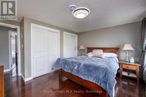 2 Highland Drive, Grey Highlands, ON - Indoor Photo Showing Bedroom