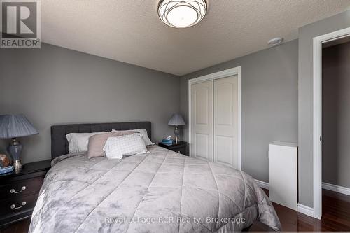 2 Highland Drive, Grey Highlands, ON - Indoor Photo Showing Bedroom