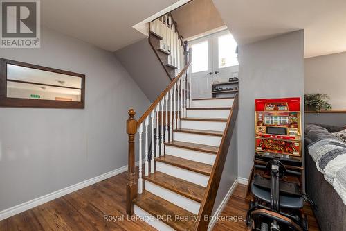2 Highland Drive, Grey Highlands, ON - Indoor Photo Showing Other Room